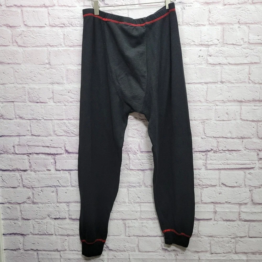 Umbro Thermal Long Underwear Pants Mens XL‎ Black Red Stitching Waffle Knit Warm